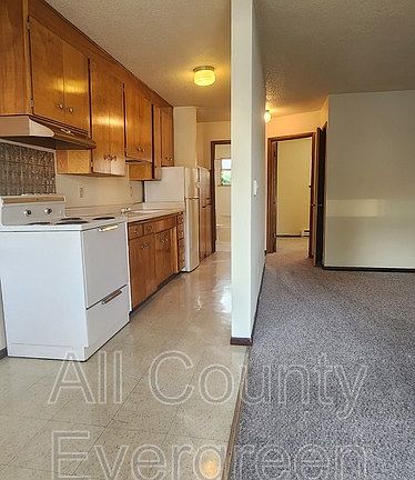 4th image of 504 1st Ave E