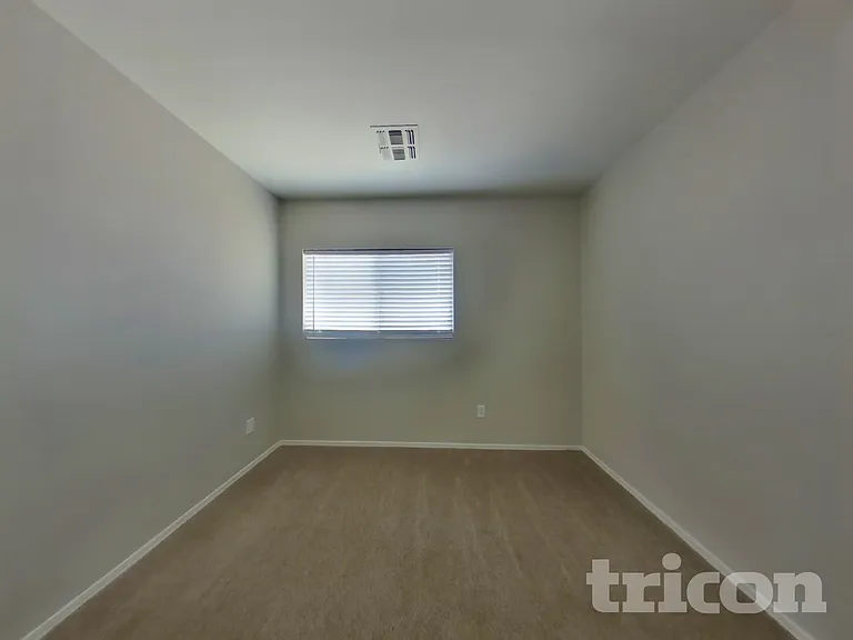 2283 E Palm Beach Dr — Photo 12