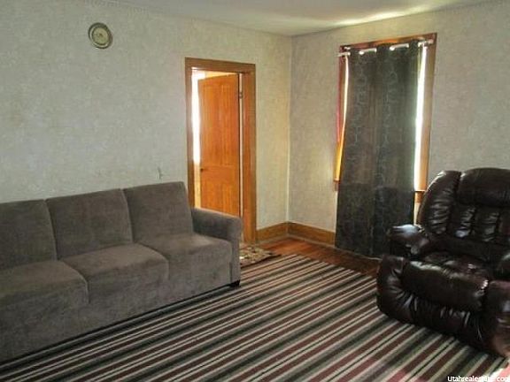 4th image of 431 N 8th St