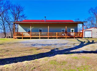 2063 Goff Ridge Rd, Pineville, MO 64856