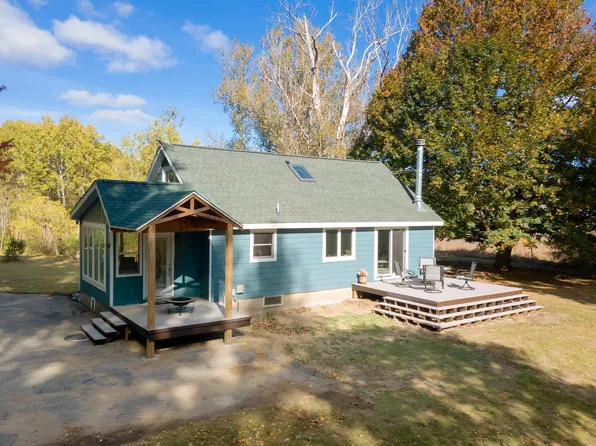 3260 E Long Lake Rd, Traverse City, MI 49685