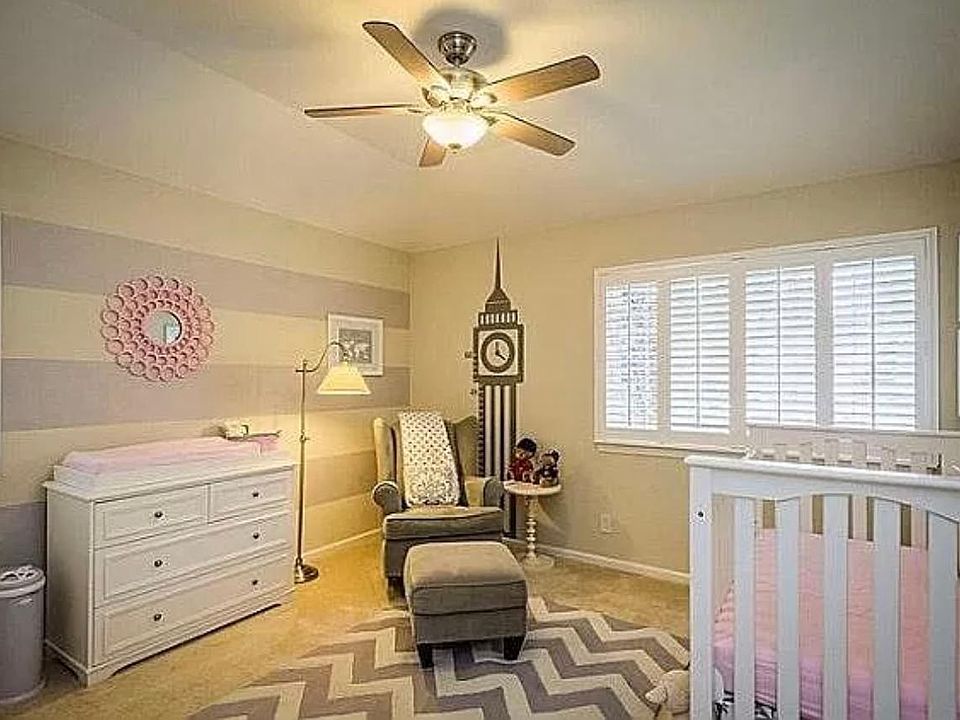 1st image of 317 Starfish Ln