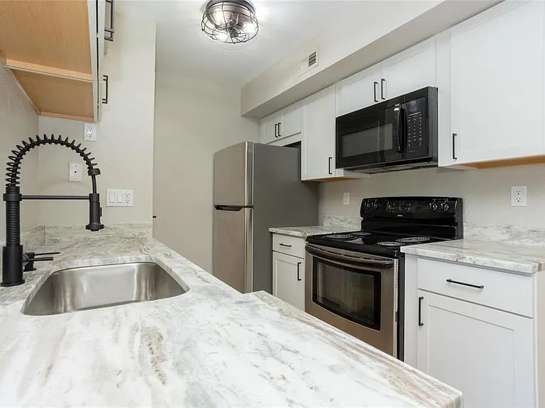 9100 Dr Martin Luther King Jr St N #908 — Photo 10