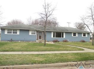 408 S Park Ave, Colton, SD 57018