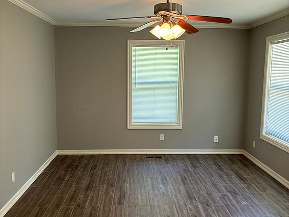 2nd image of 5 Sheneman Dr