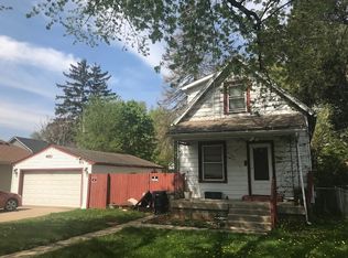 650 Preston Ave, Elgin, IL 60120