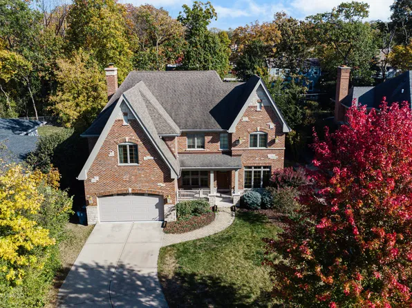 413 N River Glen Ave, Elmhurst, IL 60126