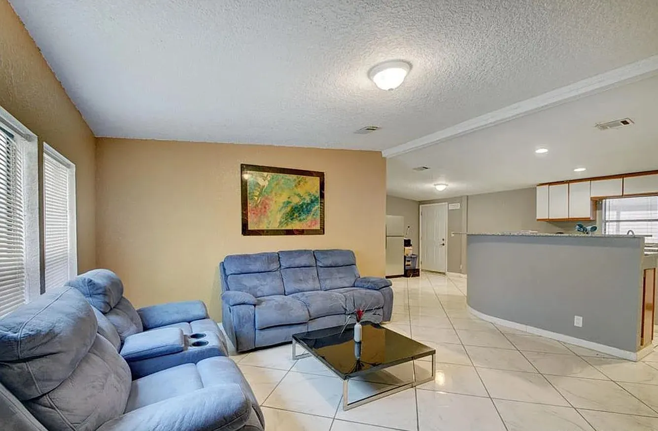 Plantation Blvd, Lake Worth — Photo 1