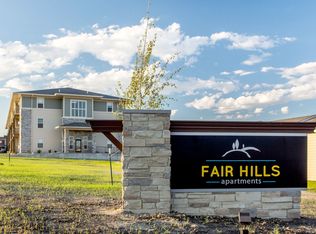 Fair Hills, Williston, ND 58801