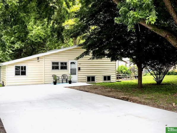 1807 Warren St, Bellevue, NE 68005