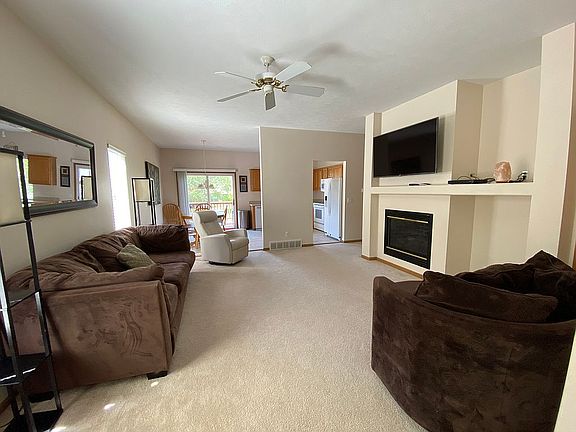 5th image of 15106 Tibbles St