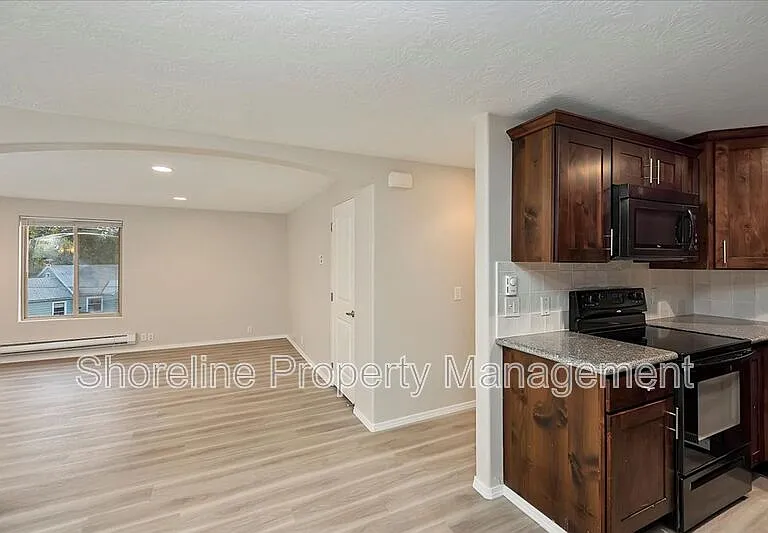 2085 W Brittany Ln #101 — Photo 12