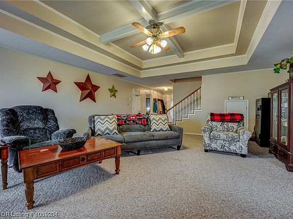 4th image of 604 Azure Hills Dr