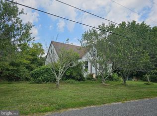 82 New Rd, Malaga, NJ 08328