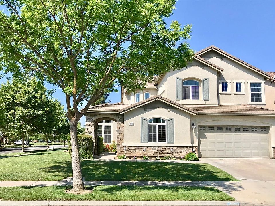 1st image of 390 Romano Way