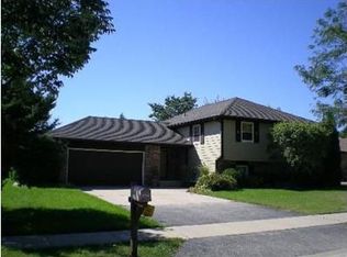 3535 Crescent Ave, Gurnee, IL 60031