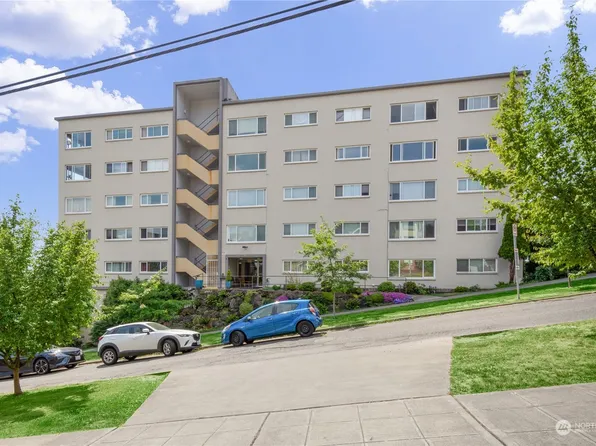 919 2nd Avenue W #404, Seattle, WA 98119