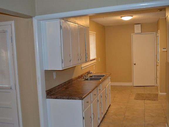 4th image of 2977 Kimball Ave
