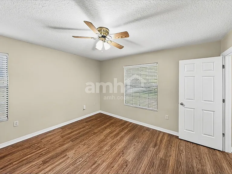 4975 Marsh Harbor Dr — Photo 8