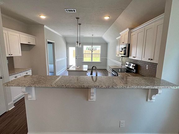 5th image of 8290 Bannock Cir
