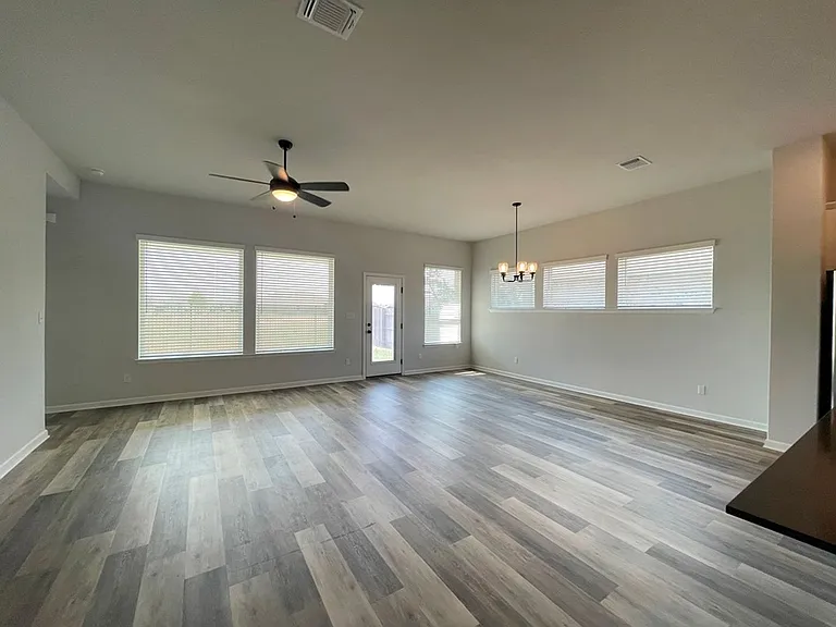 149 Patrick Herndon Dr — Photo 9