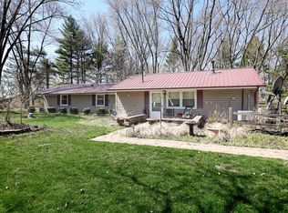 2423 E 3009th Rd, Seneca, IL 61360