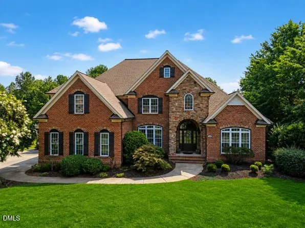 8120 Zinfandel Dr, Stokesdale, NC 27357