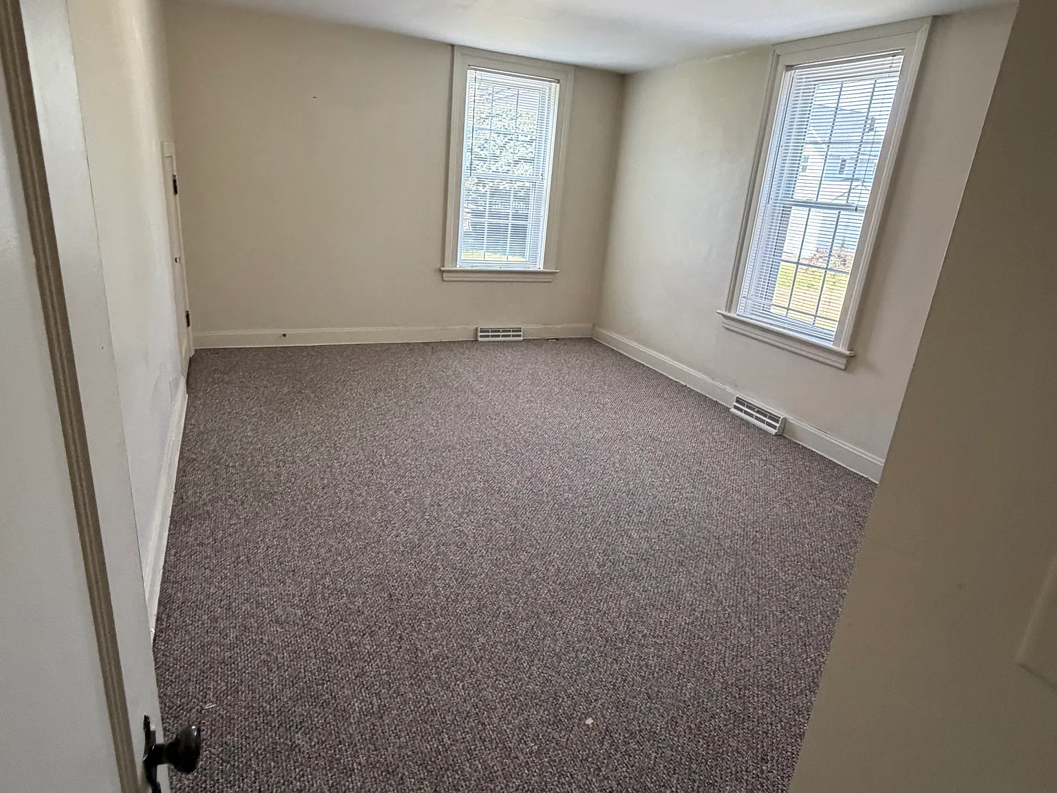 2 bed, $1,150 — Photo 3