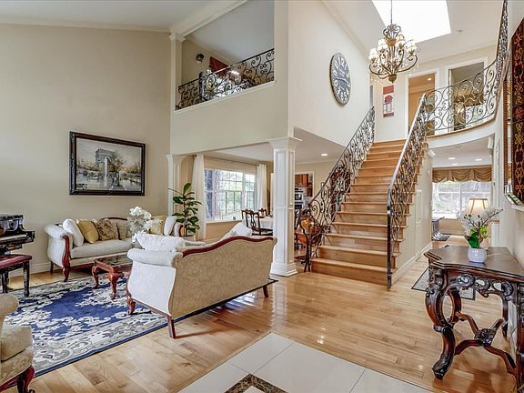 5th image of 2095 Spyglass Dr