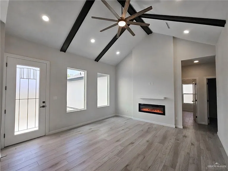 532 Freedom Way — Photo 9