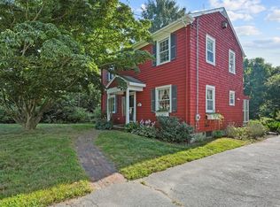 21 Vinnicum Rd, Swansea, MA 02777