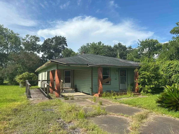 3305 Waverly St, Beaumont, TX 77705