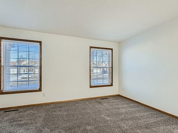 5th image of 2705 Autumn Woods Dr