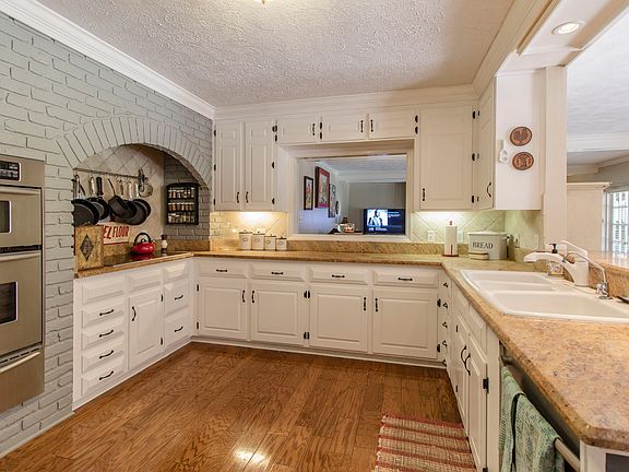 5th image of 1611 Cottagewood Dr
