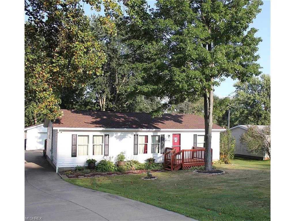 6286 Spring St photo 1