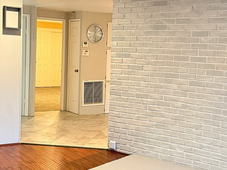 2415 W Irvington Pl — Photo 28