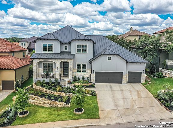 2nd image of 3715 Las Casitas