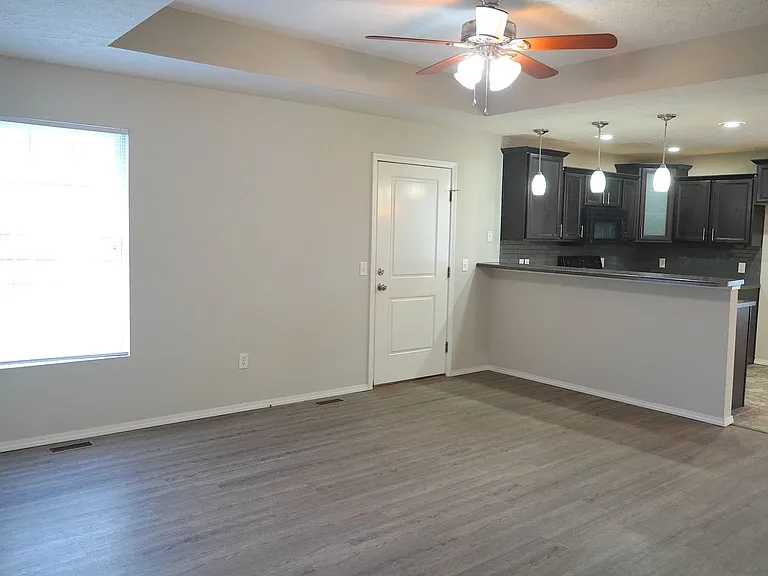 5595 W Sugar Pine Dr — Photo 2