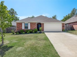 3260 Barbara Bird St, Springdale, AR 72764
