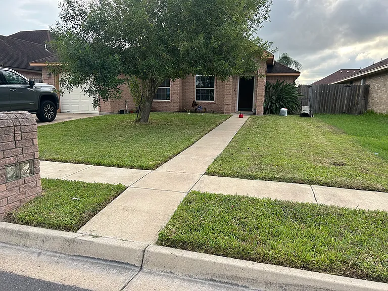4033 Diego Ln — Photo 5