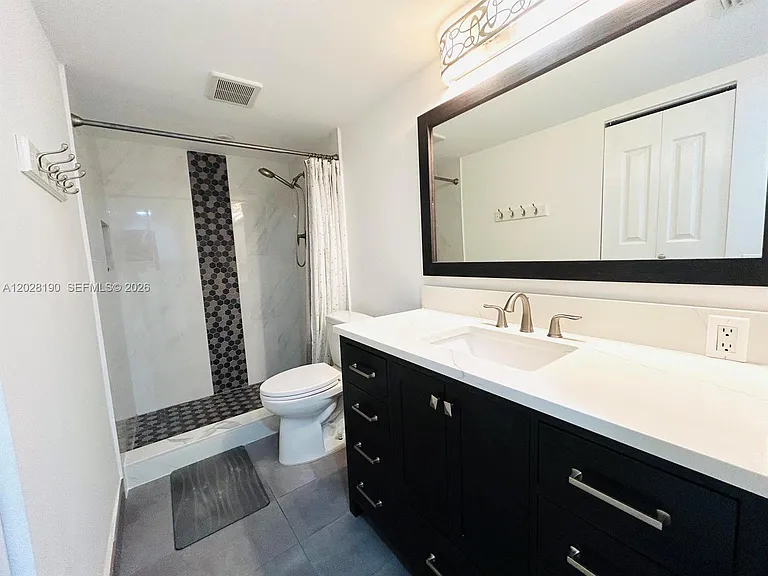 3004 Portofino Isle #B2 — Photo 19