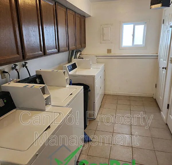 240 Carol Dr #3 — Photo 11