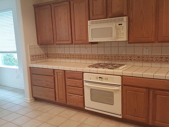3rd image of 1173 Segolily Ln