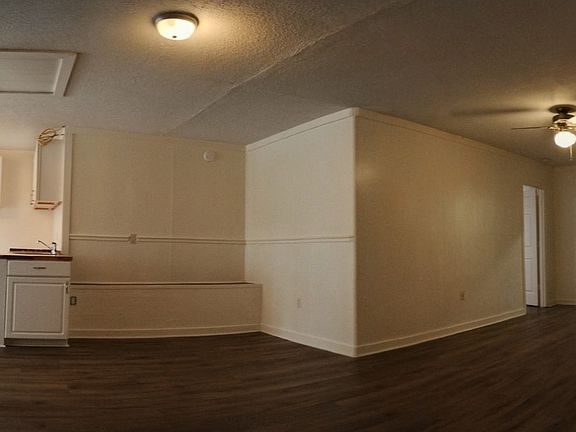 4th image of 4650 Genesis Rd #101