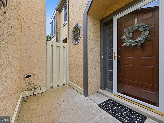 2nd image of 24 Cabot Ct