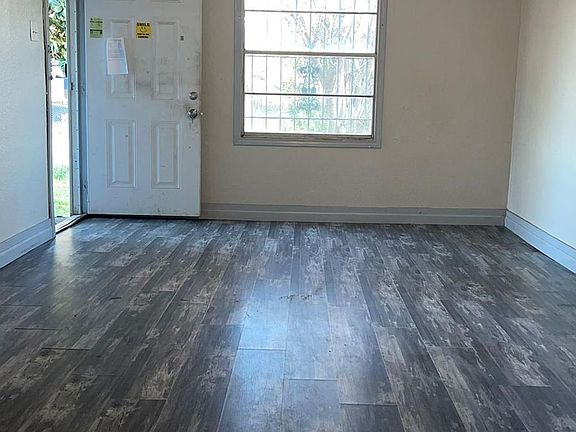 3rd image of 115 N Carolina St #2