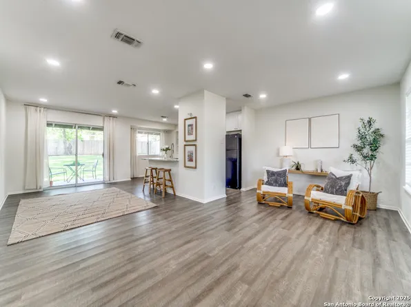 618 Trafalgar, San Antonio, TX 78216