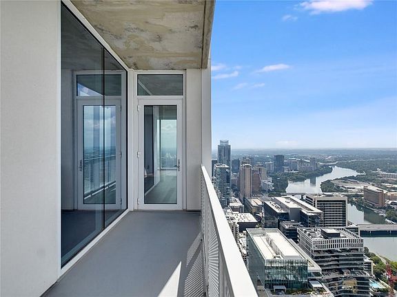 3rd image of 301 West Ave #5703