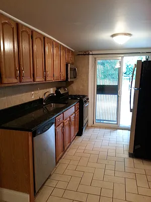 Rented by Brooklyn Real Inc | media 13