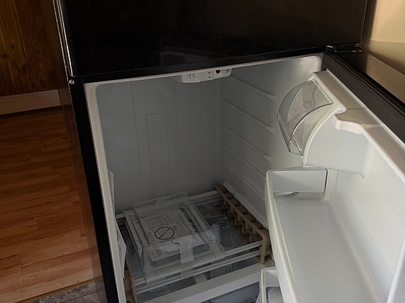 4th image of 105 Hunter Ave #2